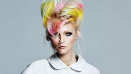 Así es lo último de Alter Ego Italy, coloración directa en gel para cabellos con pH ácido sin oxidación ni amoniaco. El seguro profesional del color para el cabello en las tonalidades más vibrantes y duraderas que puedas imaginar