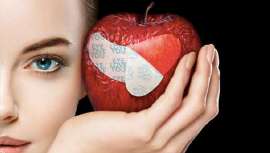 Tras 15 años combatiendo las arrugas del contorno de los ojos, este popular producto continúa ganando adeptos