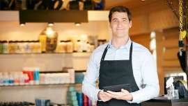 Ante la noticia dada por nuestro medio de comunicación hace escasas fechas, en la que se recoge la apertura de la nueva tienda Amazon de peluquería y cosmética profesional, para que compren los peluqueros y esteticistas, nuestros lectores opinan