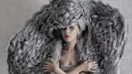 El estilista gallego Carlos Bardullas se coloca en la semifinal de los prestigiosos premios internacionales de peluquería TCT organizados por Live Fashion Hair con su colección de esculturas capilares Son do mar