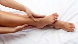 El aceite corporal Apsará es el mejor aliado para las
piernas, especialmente en esta época del año. Con el aumento de las temperaturas, este aceite se convierte en un básico de uso diario 