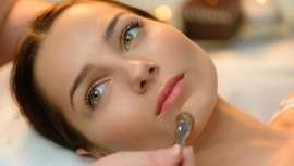 Proceder a la realización de microheridas buscando la penetración de activos y/o sanación y regeneración de la piel es la nueva ciencia de la belleza que traspasa las fronteras de lo tradicional prometiendo grandes logros en rejuvenecimiento