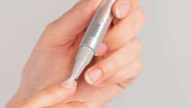 Este fortalecedor de ISDIN recupera las uñas de pies y manos tras los estragos del verano