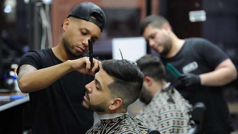 Los barberos dominicanos conquistan Buenos Aires