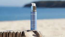 Prebioforce en sérum es el primer prebiótico en dicho formato capaz de equilibrar la microbiótica cutánea, asegurando una piel sana y por lo tanto bonita y luminosa, libre de imperfecciones, para todo tipo de pieles, incluidas las sensibles