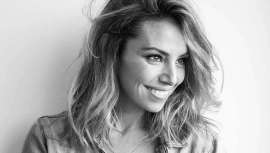 Embajadora ghd, Vicky Marcos es hoy una de las máximas exponentes y creadoras de moda en peluquería, no solo llevando su concepto de la misma hasta las mejores pasarelas, sino también investigando y dando a conocer nuevas texturas