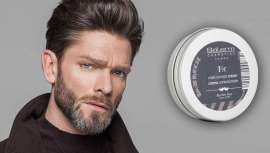 Esta Crema Control Mate aporta volumen y fijación a los cabellos masculinos. Salerm Cosmetics Homme apuesta por un acabado natural para ellos