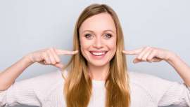 Hoy, vamos a llenarnos de sonrisas: en el trabajo, en casa, con los amigos, donde sea #SonríeyHazSonreir como persigue Stanpa con sus talleres de cuidado de la piel y maquillaje para personas con cáncer. Sube tu sonrisa boomerang a Instagram