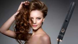 La firma presenta su plancha, de diseño italiano, que alisa y riza al mismo tiempo