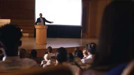 Conocer lo consejos y recomendaciones de los expertos y últimos estudios para introducir productos cosméticos en el mercado cambiante de la belleza profesional, objetivo de la charla propuesta por Cosmeservice en Salón Look 