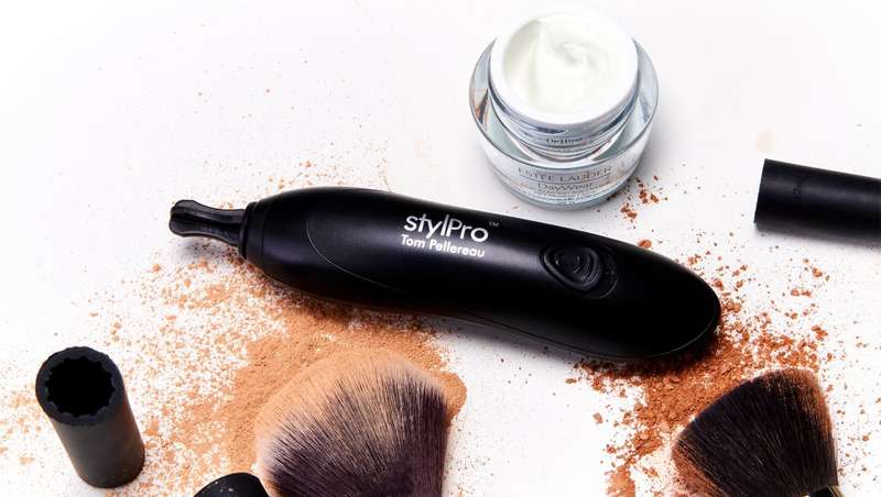 Limpia tu brocha de maquillaje con Stylpro, Versin Profesional