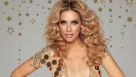 Divas by Roser es la colección de maquillaje, presentada en fantásticos kits para los makeup más sofisticados y de fiesta que DOrleac ha diseñado junto a la cantante Roser, y que dará a conocer en Salón Look junto a la propia Roser