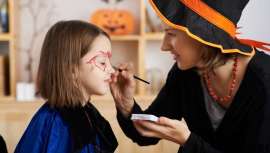 Pasar algo de miedo está bien en Halloween. Desde Stanpa, no obstante, el consejo es no sucumbir al pánico si de maquillaje se trata, adquiriendo productos seguros y legales entre otros consejos