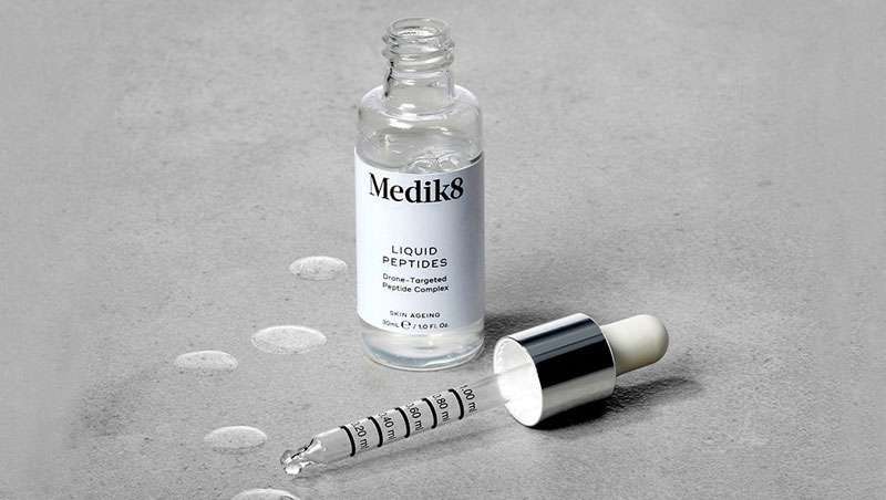 Medik8 utiliza uma tecnologia de drones para libertar péptidos a cada camada da pele