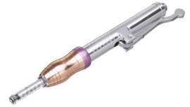 Estetiplan te forma en tu centro para que puedas realizar el tratamiento que hoy por hoy está generando más demanda entre clientes, HyaluronPen contra el envejecimiento