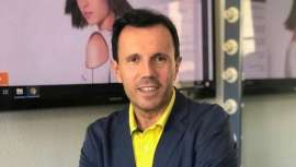 El famoso periodista, director de Flash Moda, miembro del Jurado de Pasarela de la 10ª edición de los Premios Fígaro, nos cuenta su experiencia y aporta su visión acerca de la peluquería y participación en este desfile y entrega de galardones