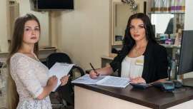 5 consejos y 10 reglas básicas para hacer de tu nuevo peluquero o peluquera la persona que buscas. Contrata y retenlo, la mejor inversión para tu negocio