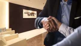 Sin hacer públicos los detalles del acuerdo, Advent, famosa inversora, ha anunciado la compra de la marca para la protección y reparación del cabello Olaplex. Ambas partes han expresado su satisfacción y expectativas de futuro 