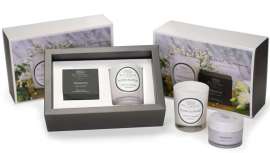 Son dos productos fáciles de usar que convierten este sencillo gesto en un regalo de belleza y relax que todos nos merecemos