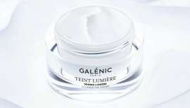 La colección Teint Lumière se amplía con esta base que permite lucir un rostro perfecto, cero defectos