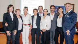 Las profesionales de Estética Científica de Valladolid, Segovia y León, formadas por Lamdors, presentan sus trabajos de casos reales en rejuvenecimiento facial, control de acné y remodelación de la silueta en el simposio de la firma