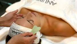 Effectivity Lift Experience com pedra de jade de Anubis é uma espetacular massagem que embeleza e equilibra. Ideal para realizar com Effectivity Skin Age Revelation, contra o envelhecimento celular