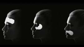 Son tres productos destinados al tratamiento intensivo de dos zonas especialmente sensibles al envejecimiento prematuro: el contorno de los ojos, el contorno de los labios y las líneas de la frente