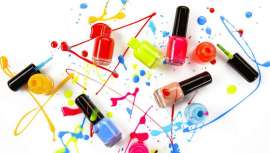 La Agencia Española del Medicamento y Productos Sanitarios (AEMPS) solicita a la comisión Europea el límite en el uso de esmaltes permanentes para uñas por contener acrilatos y el riesgo que conllevan para la salud de profesionales y clientes 