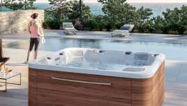 Aquavia Spa, especializado en bañeras de hidromasaje y swimspas, presenta este spa con altas prestaciones y capacidad para cinco personas