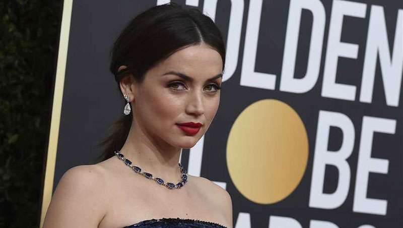 Si no te quitas de la cabeza la coleta de Ana de Armas en los Globos de Oro, ste es su paso a paso