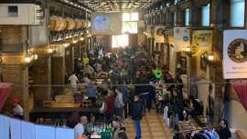 Llega a Barcelona Golden Chair International. Una de las citas barberas más importantes de nuestro país, que reúne a los mejores profesionales y artistas para competir, aprender y disfrutar de las grandes estrellas 