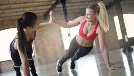 Lllegados a este punto, día y fecha del año, ya sabemos si seguiremos o no en el gimnasio. Pero, ¡ojo!, los expertos en salud y entreno deben de estar atentos a los ejercicios que sí valen y a los que no a la hora de moldear el cuerpo