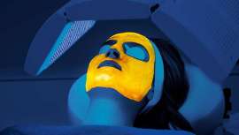 Durante los últimos años se han desarrollado numerosos tratamientos en la dermatología avanzada basados en diferentes sistemas de luces, como la terapia con fluorescencia