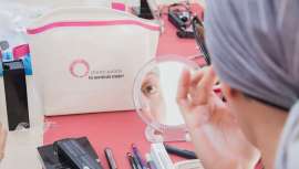 Más de 2 millones de personas se han beneficiado del programa en los 27 países de los 5 continentes han confiado en el programa Ponte guapa, te sentirás mejor, programas gratuitos de belleza para la autoestima de personas con cáncer 