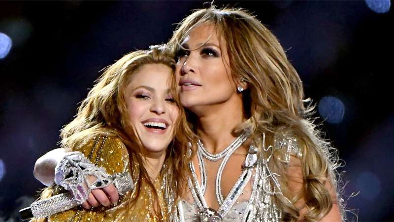 Melenas XXL y al viento, Shakira y Jennifer Lpez confirman que son tendencia en la Super Bowl