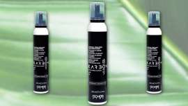 El nuevo acondicionador y tonalizador Karbon 9 de Echosline se presenta en formato espuma de color gris que atenúa y enfría los reflejos amarillos. No necesita aclarado