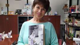 Mujeres de hojalata es la nueva novela de Eloísa Martínez Santos. Al frente de Nueva Visión, empresa de distribución de estética profesional, Eloísa atesora numerosos títulos gracias a su pasión por la escritura 