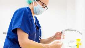 El Dr. Ricardo Ruiz, Clínica Dermatológica Internacional, comunica las medidas sanitarias implementadas en consulta frente al peligro de contagio por coronavirus 