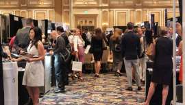 Las Vegas, Nevada, iba a ser el escenario de una de las citas más esperadas de la cirugía cosmética, Vegas Cosmetic Surgery, que a causa del coronavirus se pospone de junio a septiembre