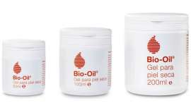 El uso excesivo de detergentes, jabones y otros productos químicos de los últimos días se traduce en unas manos deshidratadas, resecas y con manchas