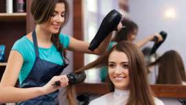 La Organización Mundial de Artes y Técnicas, OMAT, entidad de dilatada y reconocida experiencia en el mundo de la enseñanza para peluquería y estética, reflexiona y apunta 3 claves básicas a la vuelta del Covid-19 en la apertura de los salones 