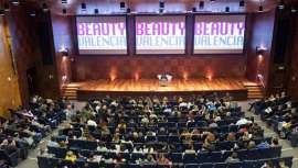 El salón profesional de estética, uñas, peluquería y barbería, anuncia su próxima edición 2021 deseando volver a retomar el contacto personal con expositores y visitantes y haciendo hincapié en que esta situación pasará unidos y juntos 