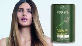 Essensity de Schwarzkopf Professional es una decoloración sin amoníaco que completa la línea de color de la misma gama para servicios de color rubio que aseguran el bienestar y satisfacción de tu cliente. Aclara hasta 7 tonos