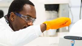 Oxford Instruments ha desarrollado una máquina que detecta la calidad y pureza del aceite de Argán. Así lo ha anunciado el Instituto Quadram, que ha identificado 15 aceites diferentes al Argán, de bajo coste, en las muestras analizadas 