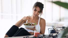 Más del 70% de los jóvenes adoptan una dieta sostenible durante el confinamiento. Así se desprende de un estudio de Upfield, alimentos saludables 