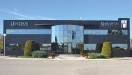 VMV Cosmetic Group apoya al sector de la peluquería en su
demanda de la bajada del IVA del 21% al 10%, lo que ayudará a dinamizar el sector en la desescalada y preservar puestos de trabajo 