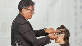 Un evento en directo a través de Facebook y YouTube, cuyo objetivo es la recaudación de fondos a través de la educación y el consejo, con la participación de los mejores estilistas del mundo, al que se invita también a los consumidores 