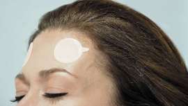 A famosa firma incorpora a gama de produtos Energizing Doublesystem Energizing Patch, inovador tratamento coadjuvante para a prevenção da queda do cabelo