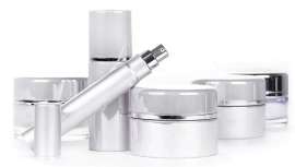 El 1,4-dioxano, presente en algunos cosméticos, detergentes y champús, puede dañar órganos como el hígado o los riñones e irritar ojos, nariz y garganta 