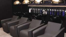 A partir de ahora el pensar en el cliente y saber cuáles son sus deseos, metas, sueños, etc., para adaptar nuestros espacios a sus necesidades y crear así experiencias únicas, será absolutamente necesario para el éxito en los salones de peluquería